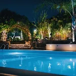 B&B Emesh Boutique