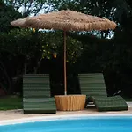 Emesh Boutique 4*