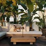 B&B Emesh Boutique